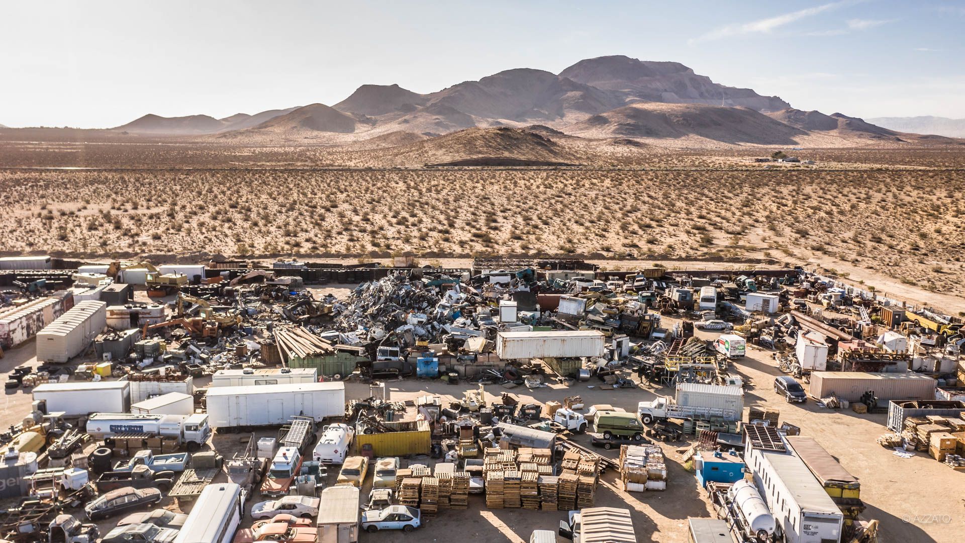 JUNKYARD MOJAVE DESERT